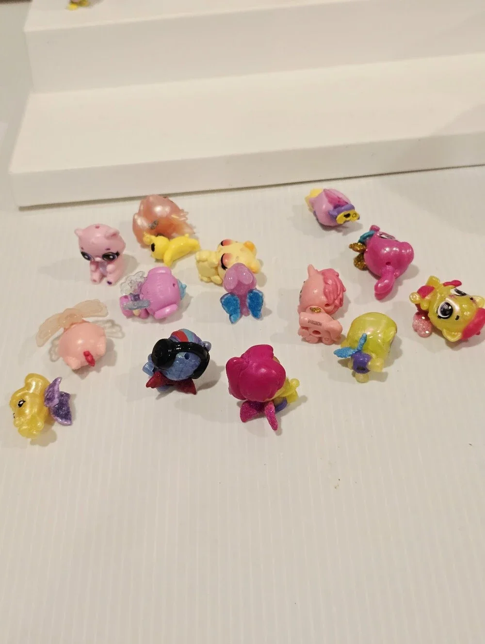 Hatchimals CollEGGtibles Mini Figure Set